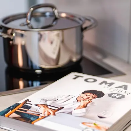 Apartma Na Hribu شقة موجسترانا