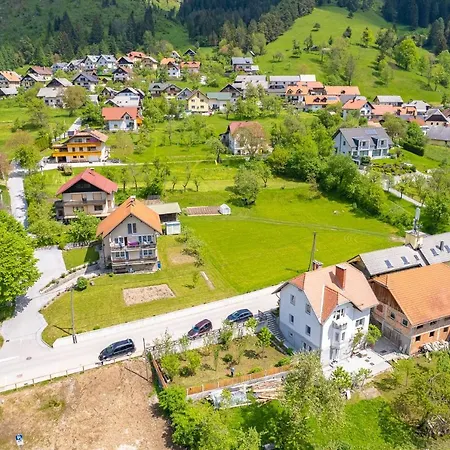 شقة Apartma Na Hribu *
