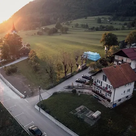 Apartma Na Hribu Apartment