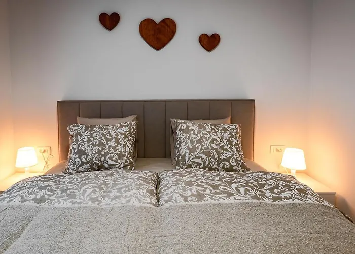 Apartma Na Hribu * Mojstrana